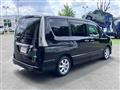 2012 Nissan Serena