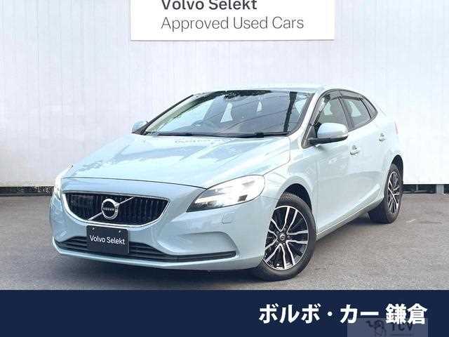 2018 Volvo V40