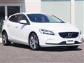 2017 Volvo V40