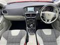 2016 Volvo V40