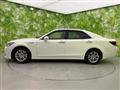2013 Toyota Crown Hybrid