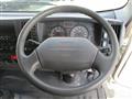 2013 Isuzu Elf Truck