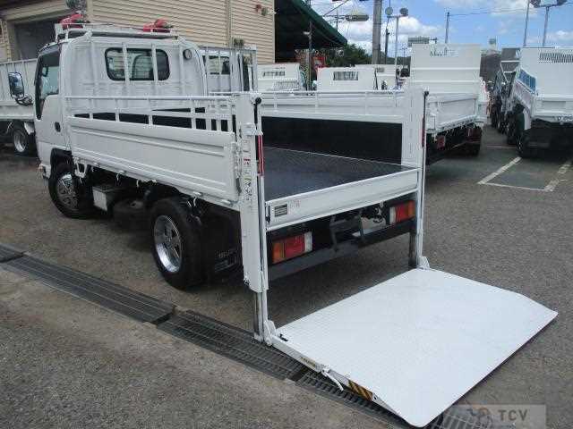 2017 Isuzu Elf Truck