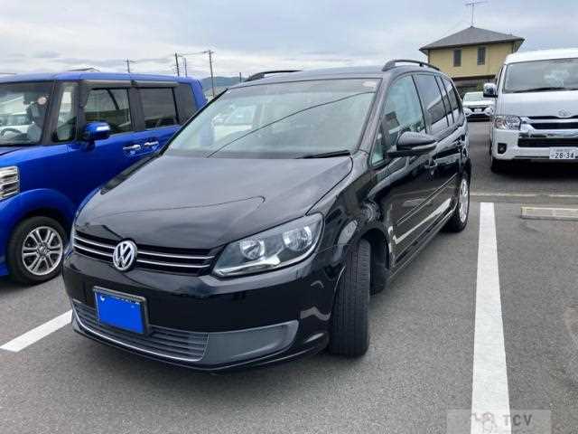 2014 Volkswagen Golf Touran