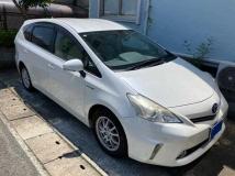 2011 Toyota PRIUS α