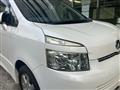 2007 Toyota Voxy