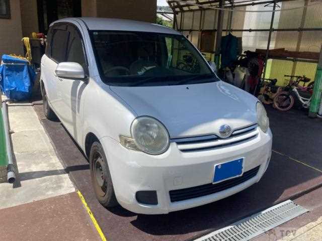 2011 Toyota Sienta