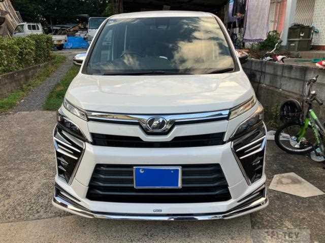 2018 Toyota Voxy