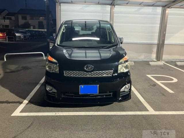 2013 Toyota Voxy