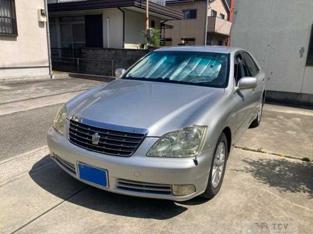 2004 Toyota Crown