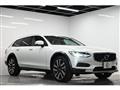 2022 Volvo V90