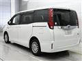 2014 Toyota Noah