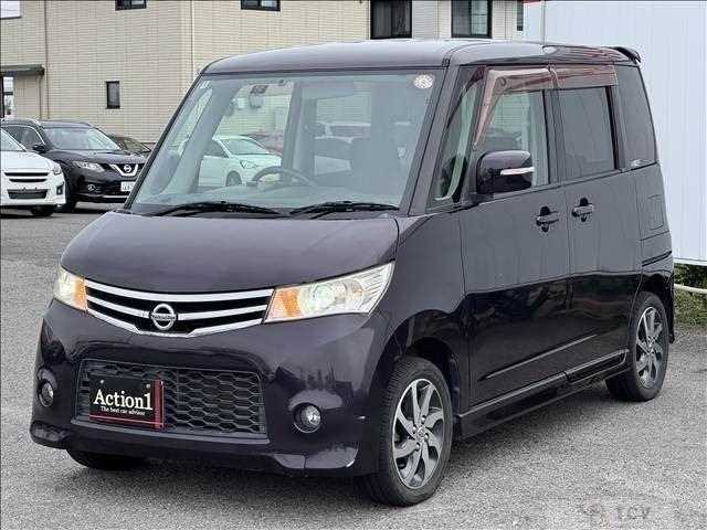 2012 Nissan ROOX