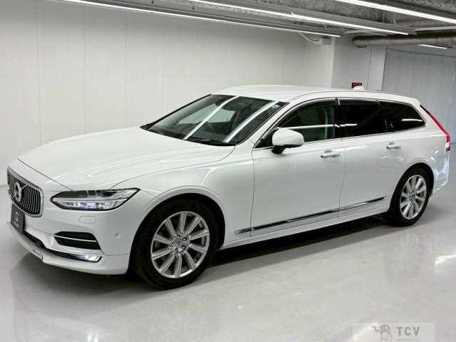 2020 Volvo V90
