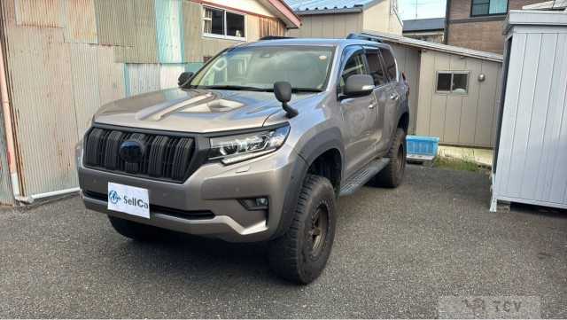 2020 Toyota Land Cruiser Prado