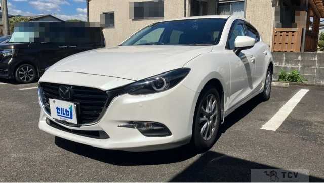 2018 Mazda Axela