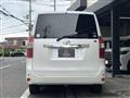2010 Toyota Noah