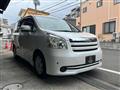 2010 Toyota Noah