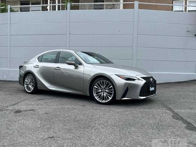2024 Lexus IS