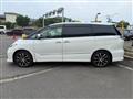 2013 Toyota Estima