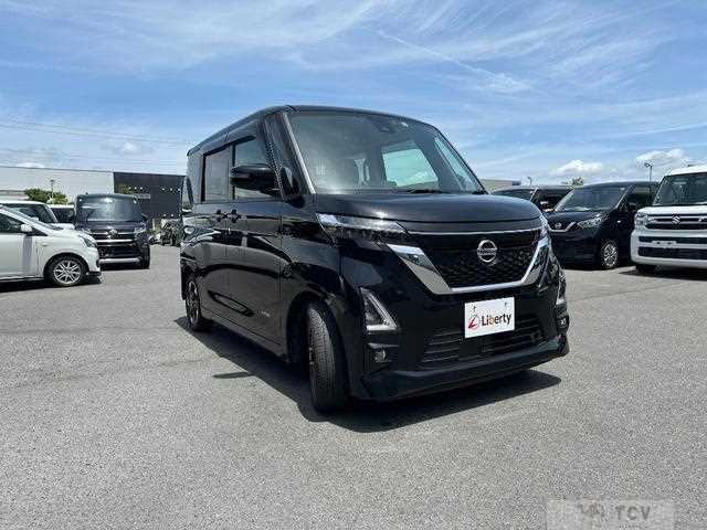 2023 Nissan ROOX