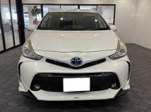 2014 Toyota PRIUS α