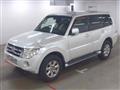 2013 Mitsubishi Pajero