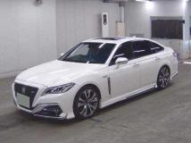 2018 Toyota Crown Hybrid