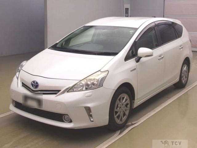 2013 Toyota PRIUS α
