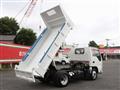 2013 Isuzu Elf Truck