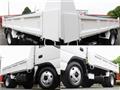 2013 Isuzu Elf Truck