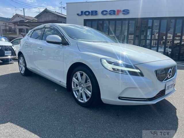 2019 Volvo V40