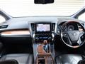 2017 Toyota Alphard Hybrid
