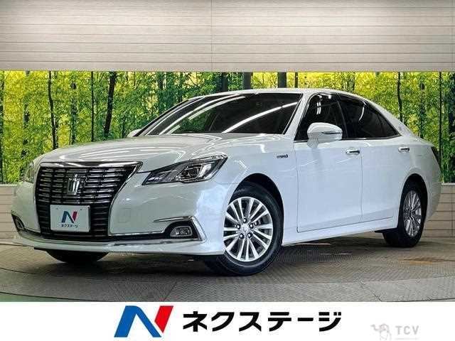 2016 Toyota Crown Hybrid
