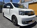 2013 Toyota Voxy