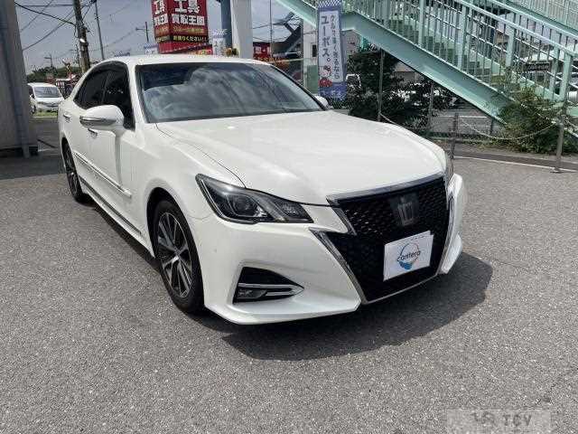 2015 Toyota Crown