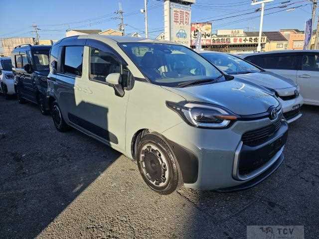2023 Toyota Sienta