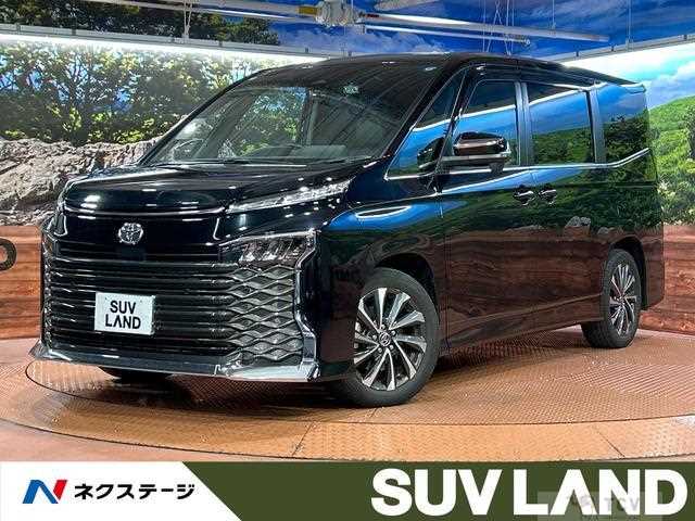 2022 Toyota Voxy