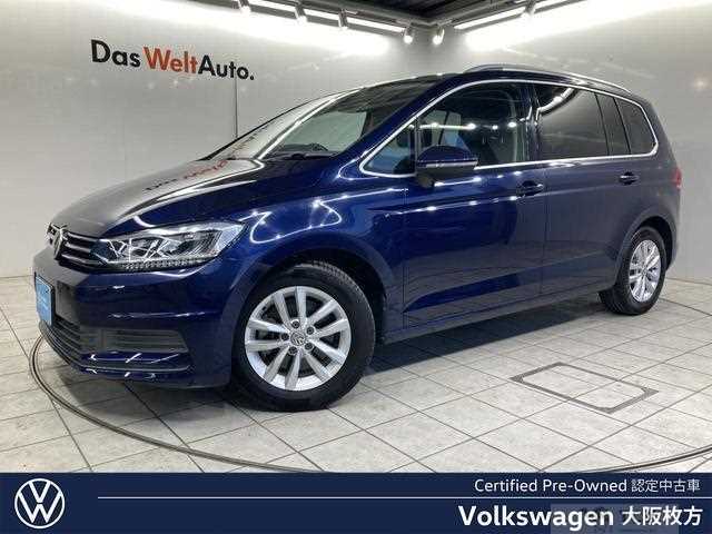 2017 Volkswagen Golf Touran