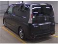 2009 Nissan Serena