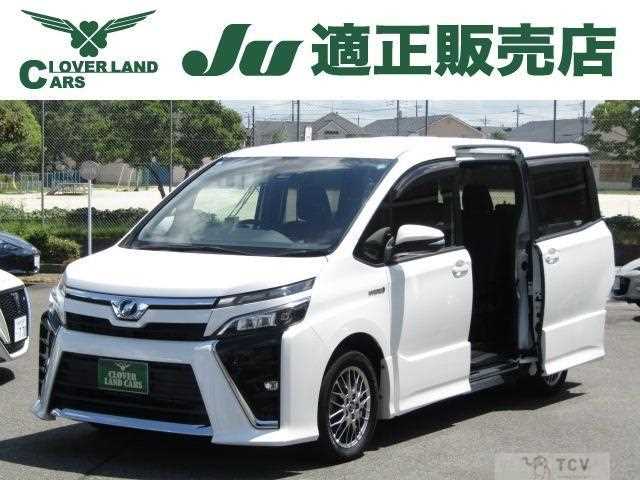2017 Toyota Voxy