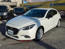 2016 Mazda Axela