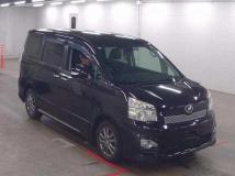 2013 Toyota Voxy