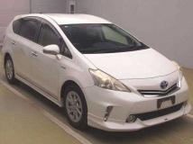 2011 Toyota PRIUS α