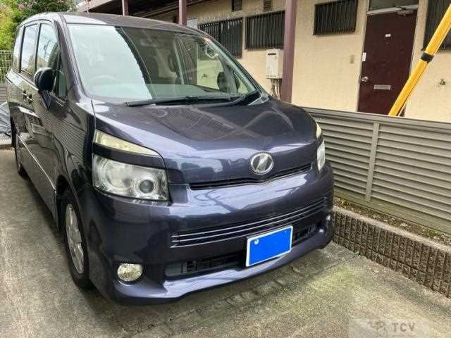2007 Toyota Voxy