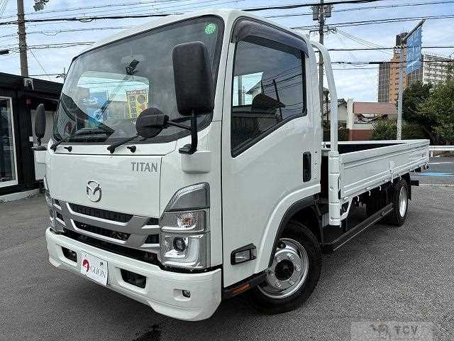 2023 Mazda Titan