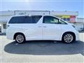 2013 Toyota Vellfire