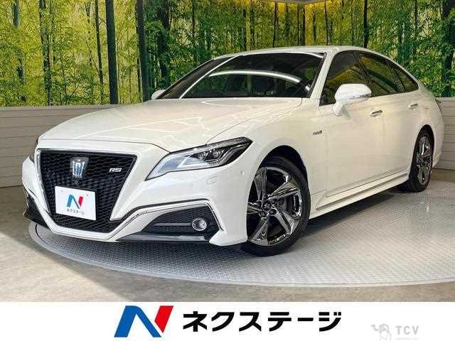 2019 Toyota Crown Hybrid