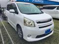 2007 Toyota Noah