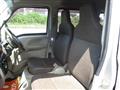 2016 Mitsubishi Minicab Van